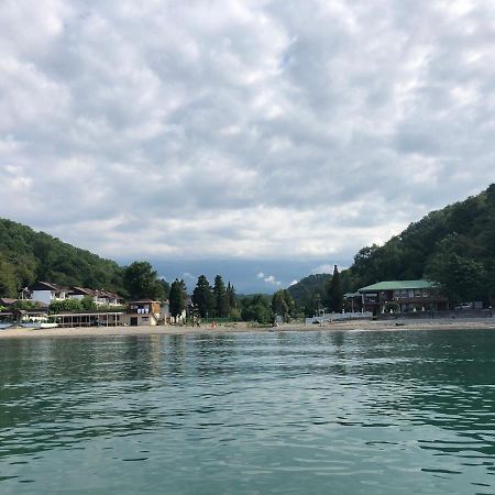 Золотая Бухта База Отдыха Пицунда Екстериор снимка
